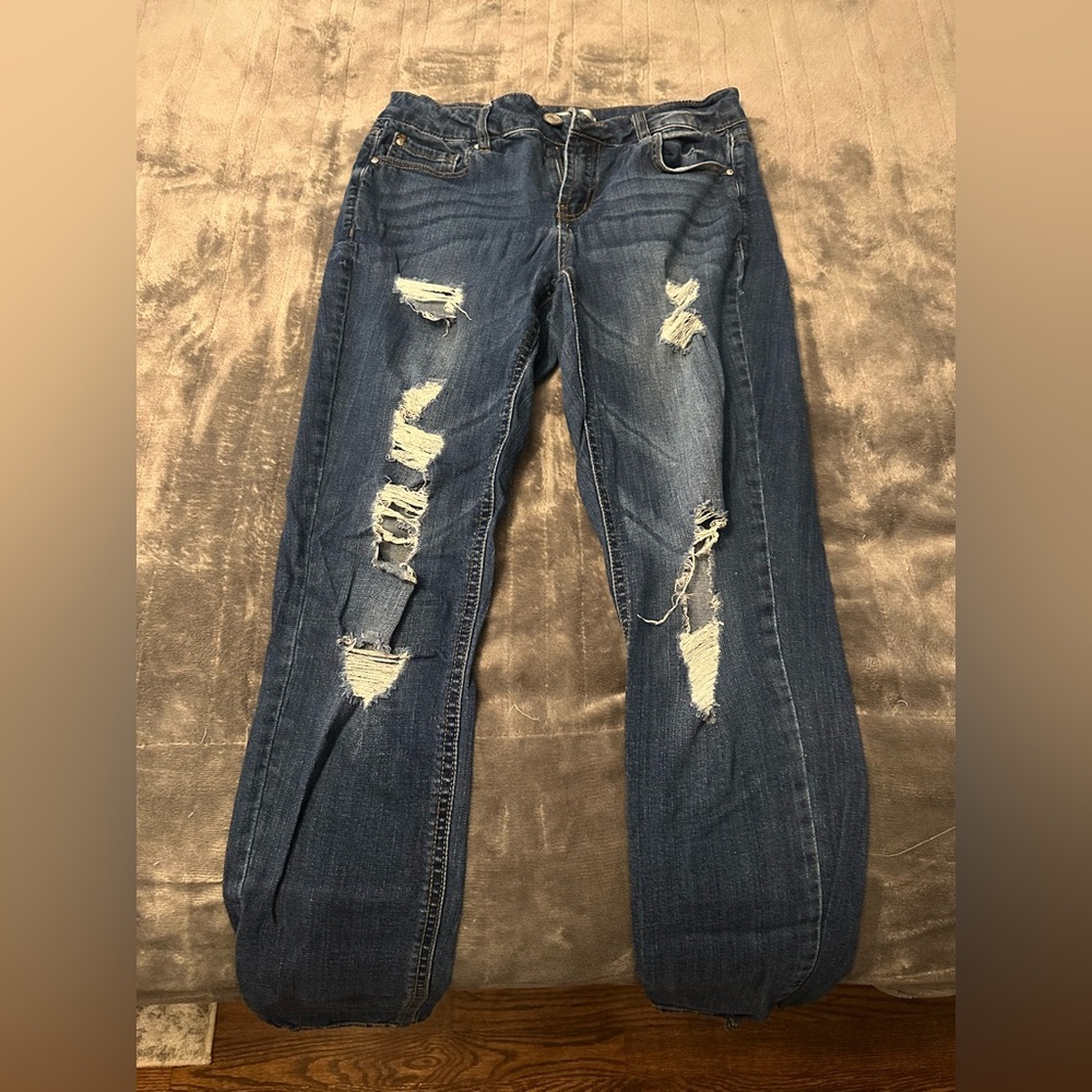 Refuge Distressed Boyfriend Jeans in Blue